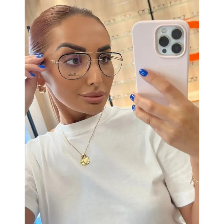 Silhouette Aperture Accent Ring