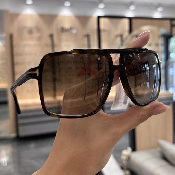 Tom Ford Kemp