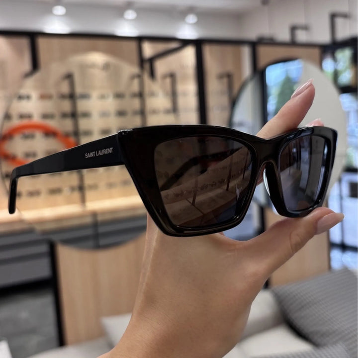 Yves Saint Laurent - YSL