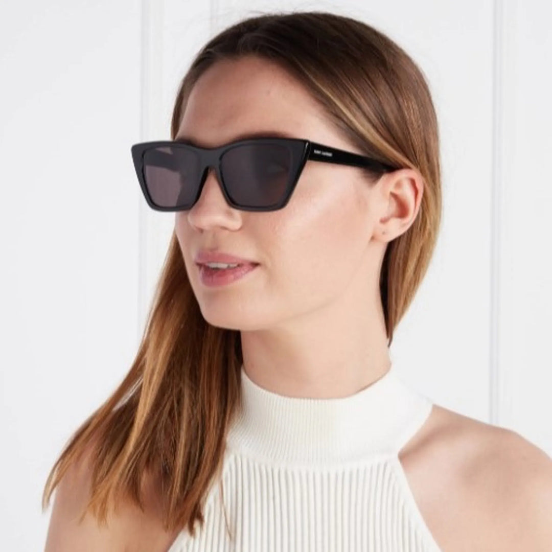 Yves Saint Laurent - YSL