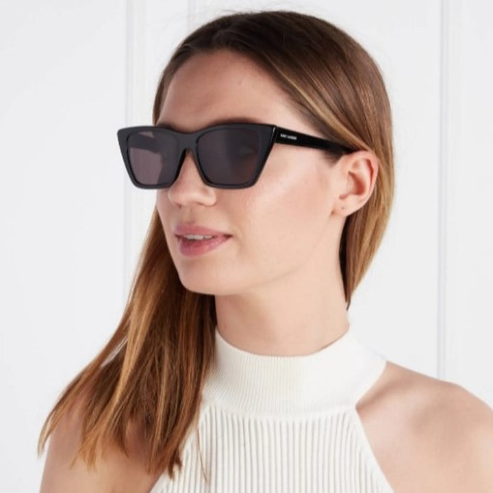 Yves Saint Laurent - YSL