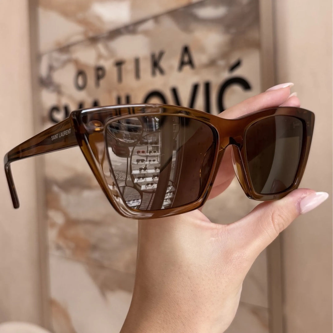 Yves Saint Laurent - YSL