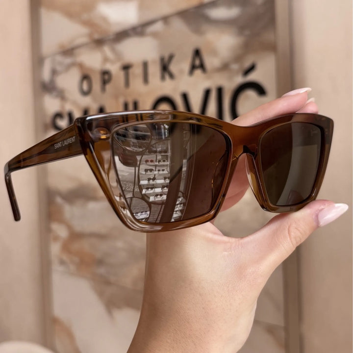 Yves Saint Laurent - YSL