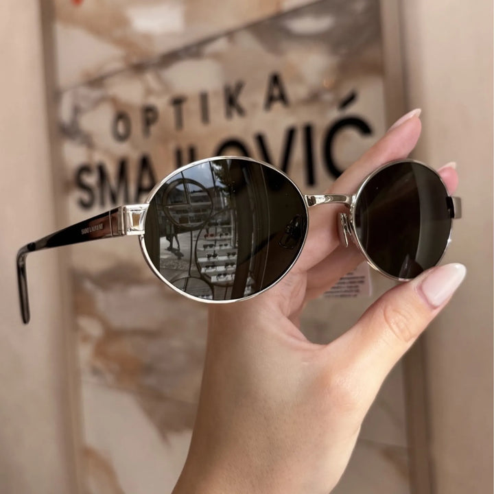 Yves Saint Laurent - YSL