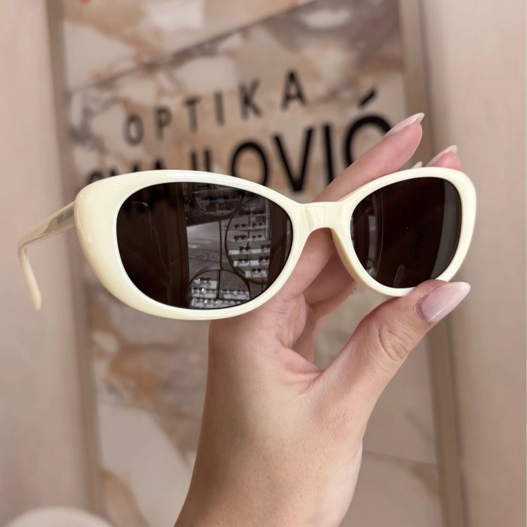 Yves Saint Laurent - YSL